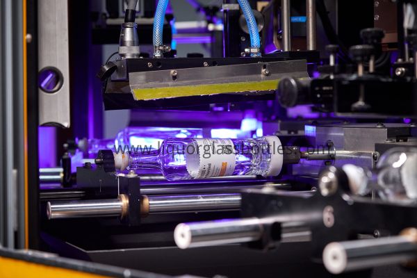 custom glass liquor bottle Пользовательская стеклянная бутылка