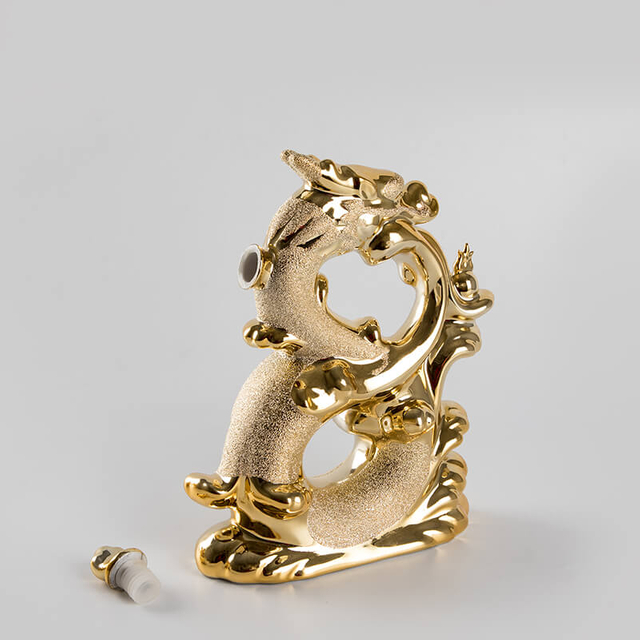 Золотой гальвалый дракон керамический спирт графин