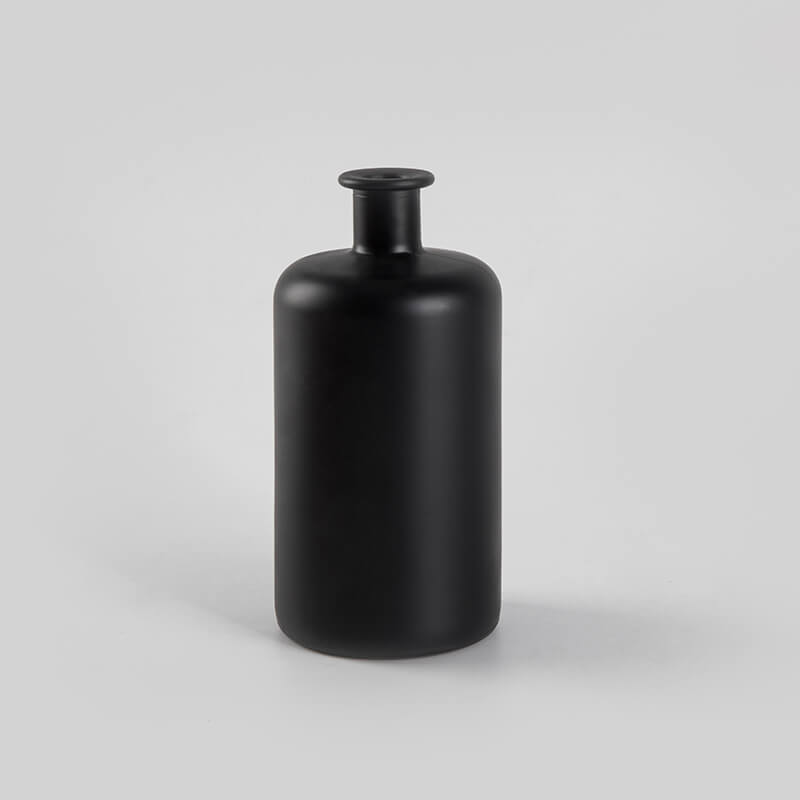 бутылка черного духа