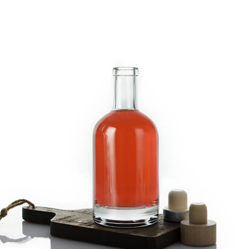 Бутылка с северной супер -кремневой стеклянной спиртной напиткой