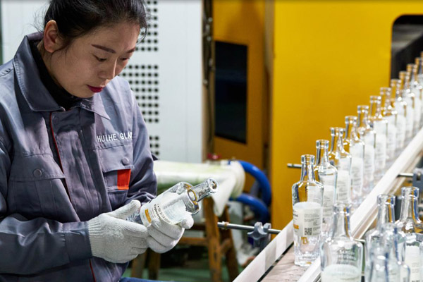 изготовленная на заказ бутылка ликера