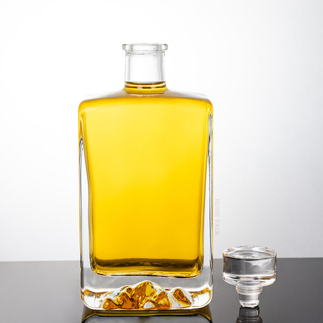 Снежная гора дно квадрат квадрат прозрачный стеклянный ликер бутылка