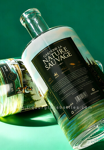 Стеклянная бутылка Джина