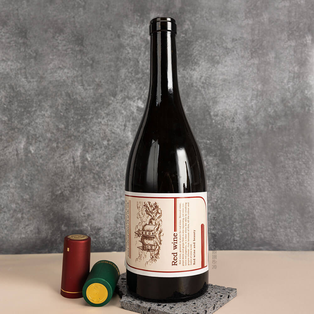 стеклянная бутылка вина