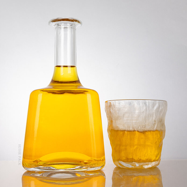 Трапециевидная длинная стройная шейная шейка 750 мл стеклянной бутылки с ликером