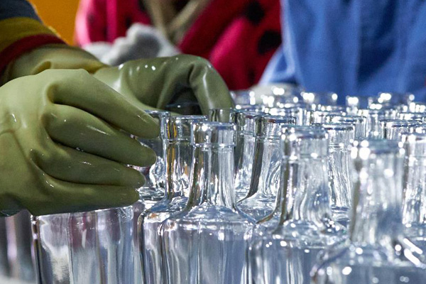 пробковая стеклянная бутылка для ликера