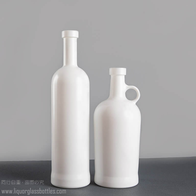 Контейнер из хрусталя для алкогольных напитков белого цвета на 25 унций с пробкой T-Top