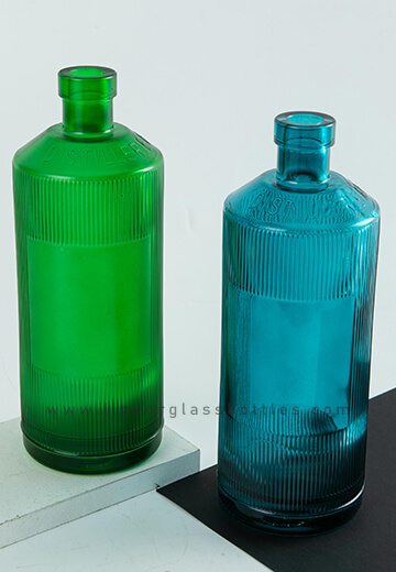 Стеклянная бутылка текилы