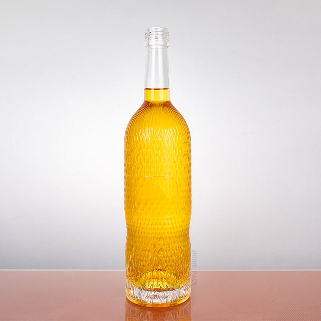 Галька, похожий на текстуру цилиндр прозрачный стеклянный водка бутылка